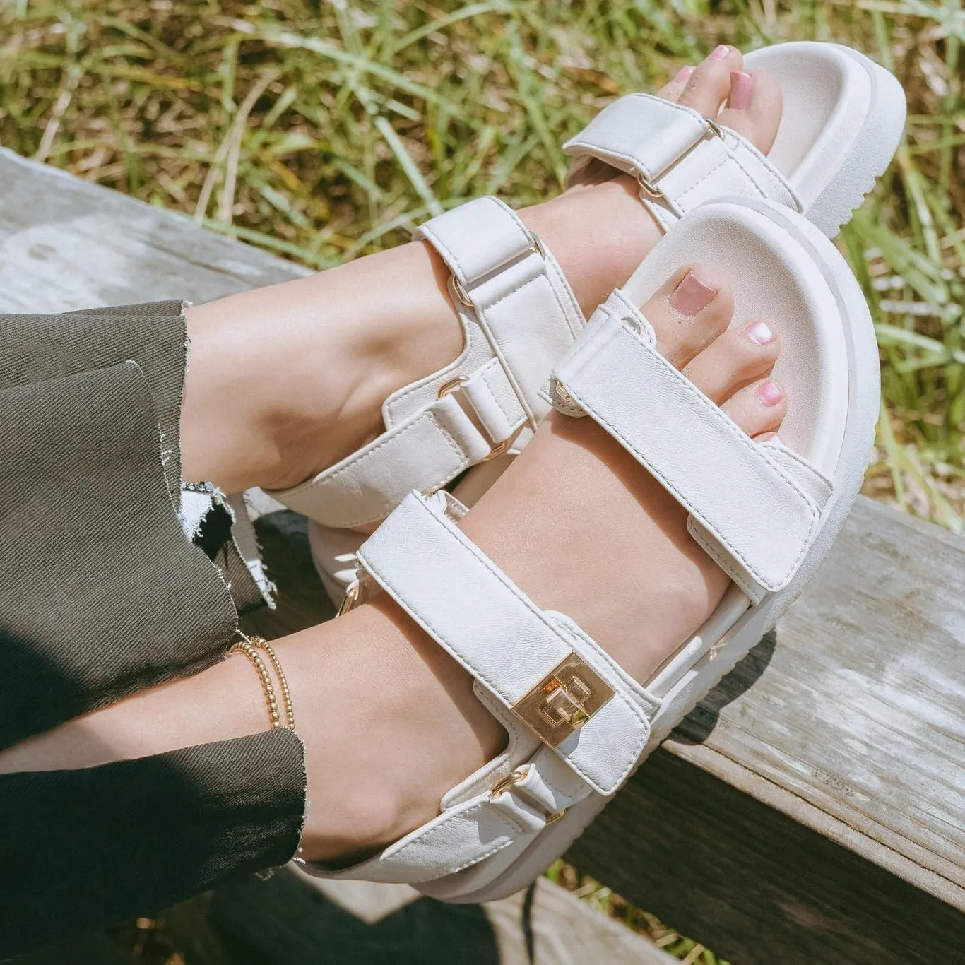 Black Leather Buckle Strap Comfy Open Toe Sandals