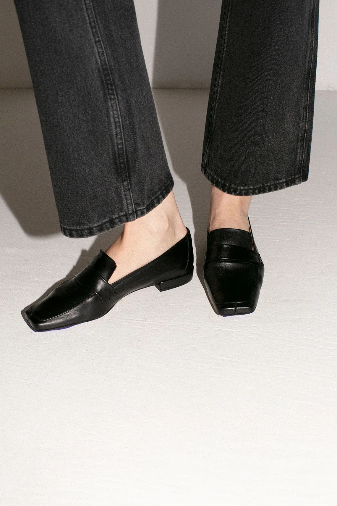 Black Pinky Loafer