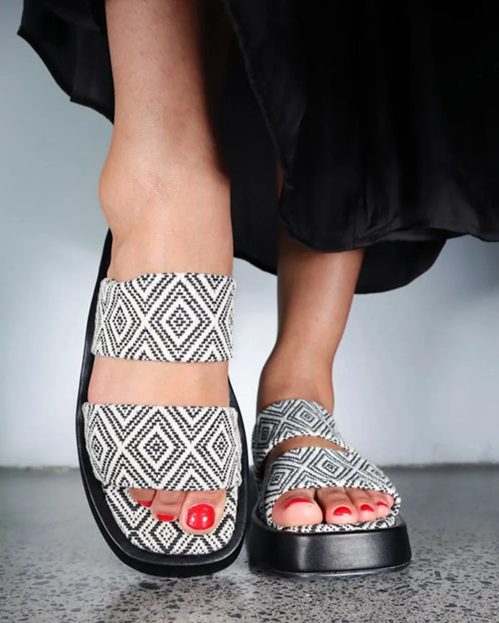 Minx Breeze Aztec Slide